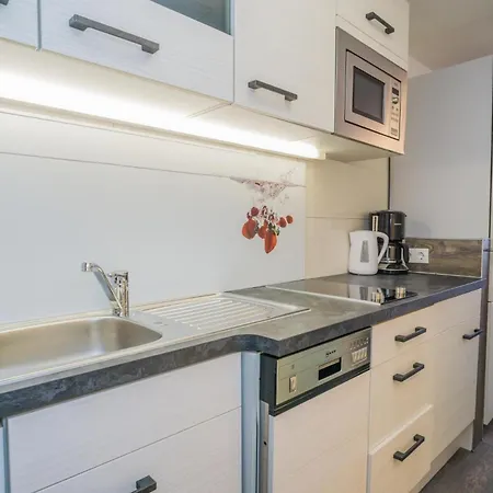 Haus-sylter-welle-9-92-ob *